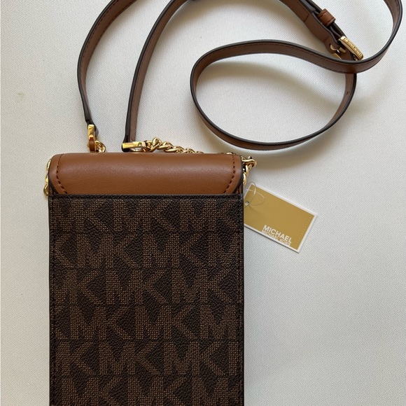 NWT MICHAEL KORS SMALL PHONE CROSSBODY BAG CLUTCH PURSE - Picture 3 of 7